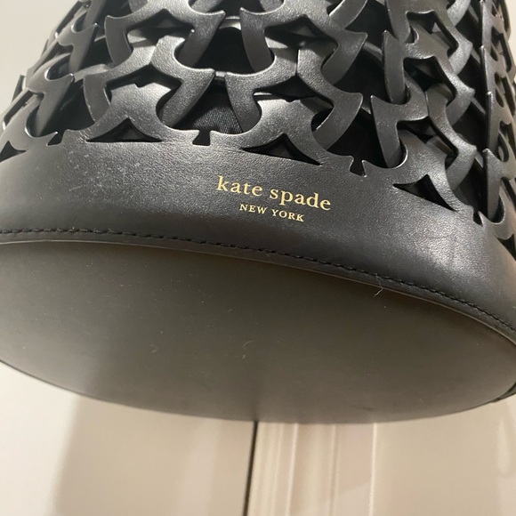 Kate Spade laser cut bucket bag - Picture 4 of 7